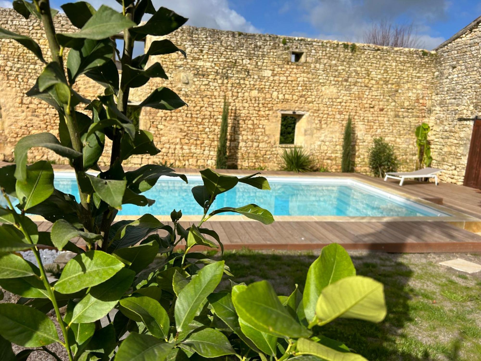Bed and Breakfast Domaine De La Gemoliere à Gémozac Extérieur photo