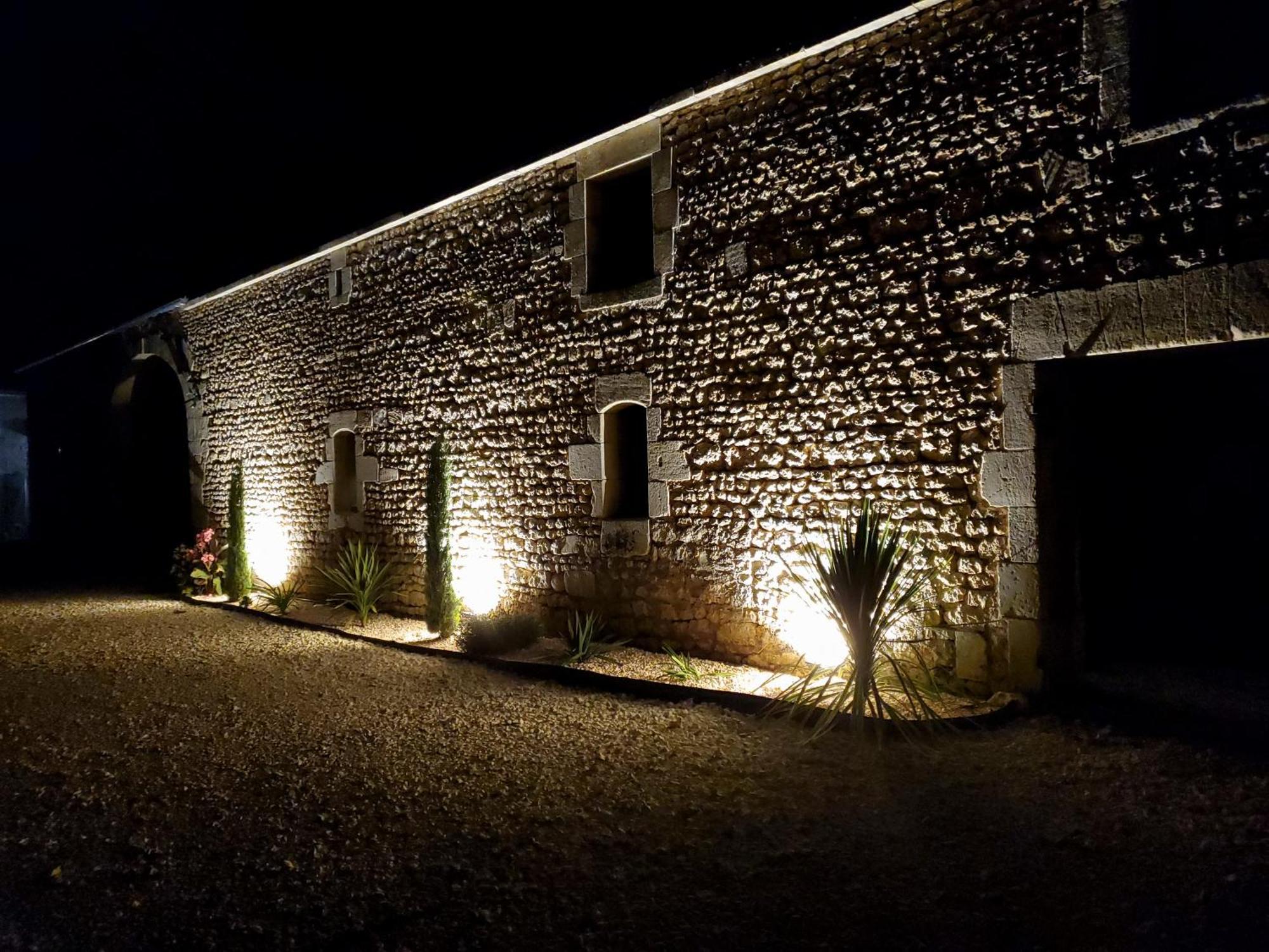 Bed and Breakfast Domaine De La Gemoliere à Gémozac Extérieur photo